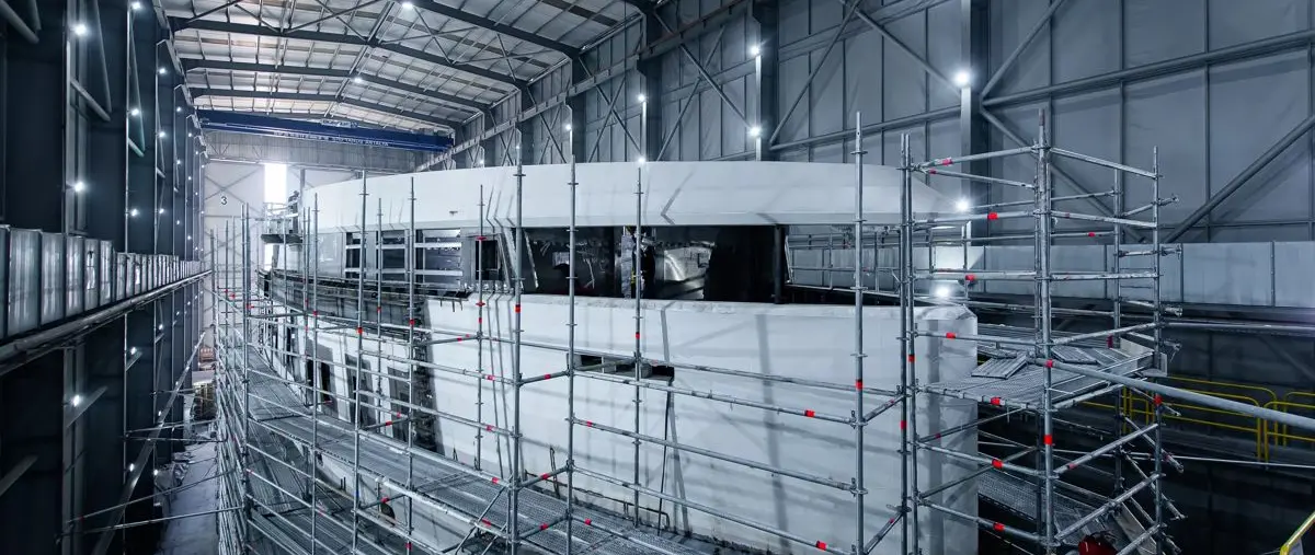 Xplorer 6002 under construction - official Damen Yachting image